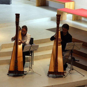 Sommerbeginn mit Harfenmusik, Kindermesse und Kinderfest