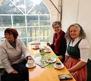 Erntedank- und Pfarrfest 2022 / Heine-Klug Maria Erntedank- und Pfarrfest 2022