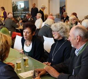 Erntedank- und Pfarrfest 2022 / Heine-Klug Maria Erntedank- und Pfarrfest 2022