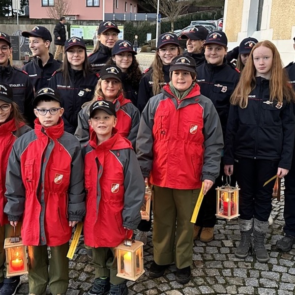 Das Friedenslicht 2022 / © Pfarrgemeinde Rainbach im Innkreis Das Friedenslicht 2022