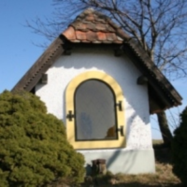 Eggenberg -Kreuzstöckerl / © Pfarrgemeinde Rainbach im Innkreis Eggenberg -Kreuzstöckerl