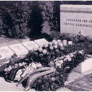 Ehrengrab auf dem Laakirchner Friedhof