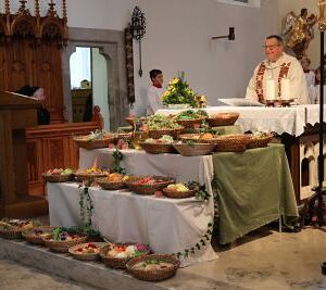 Erntedank- und Pfarrfest 2022 / Heine-Klug Maria Erntedank- und Pfarrfest 2022